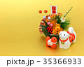 戌年　年賀素材〜紅白の親子犬 35366933