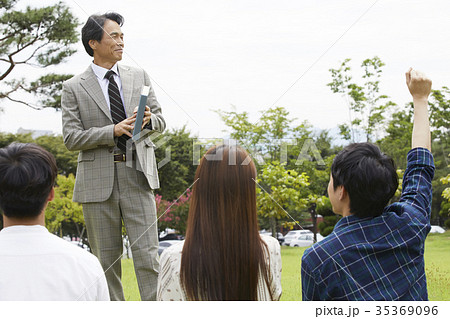講義 教授 大学生 35369096