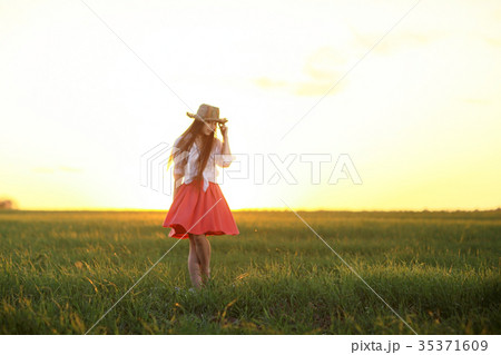 Summer vacation vacation on rural happiness youth portrait girl Summer vacation vacation on rural happiness youth portrait girl 35371609