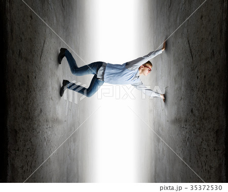 Under pressure Under pressure 35372530