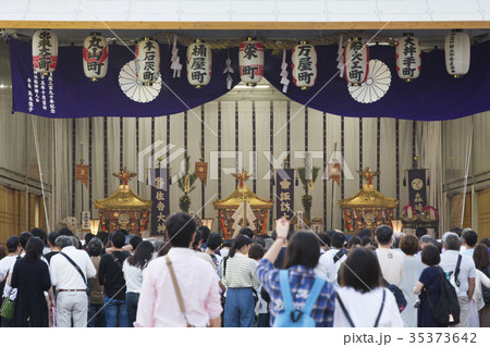 御旅所の神輿 35373642