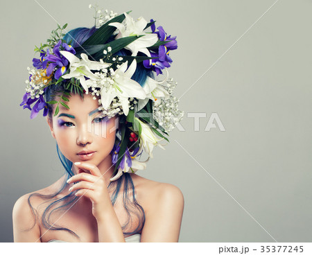 Perfect Young Woman with Floral Hairstyle, Makeup Perfect Young Woman with Floral Hairstyle, Makeup 35377245