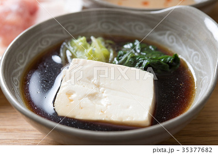 熱々の湯豆腐 熱々の湯豆腐 35377682