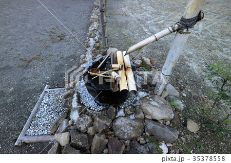 岩剱神社の手水舎 岩剱神社の手水舎 35378558