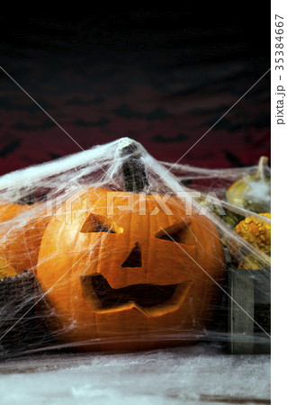 Scary halloween pumpkin Scary halloween pumpkin 35384667