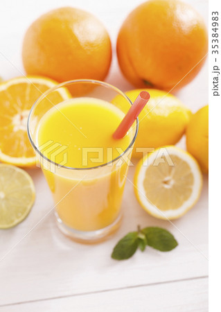 Healthy and fresh mixed juice from fruits Healthy and fresh mixed juice from fruits 35384983