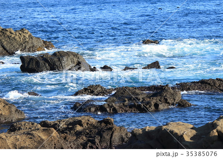 瑠璃色の海 35385076
