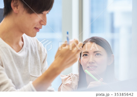 大学生イメージ 大学生イメージ 35385642