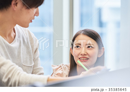 大学生イメージ 大学生イメージ 35385645