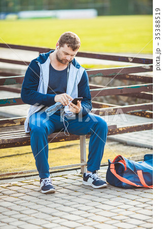 Set up music before workout Set up music before workout 35388519