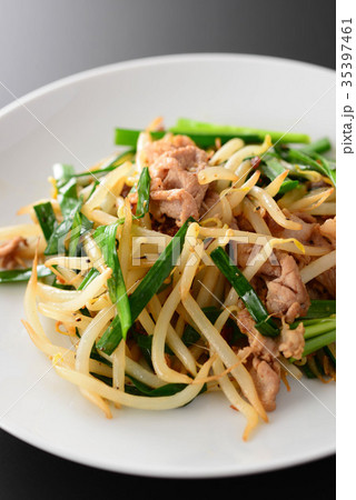 豚肉ともやしとニラの炒め物 35397461