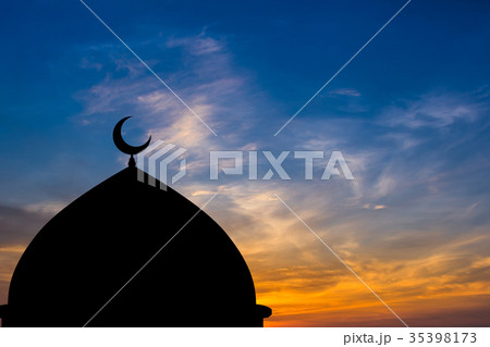 Mosque dome silhouette in Twilight time 35398173