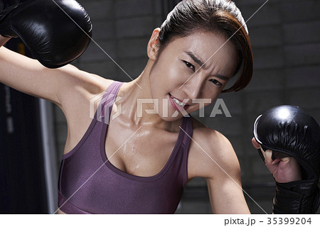 ボクシング ボクサー ボクシンググローブ 35399204