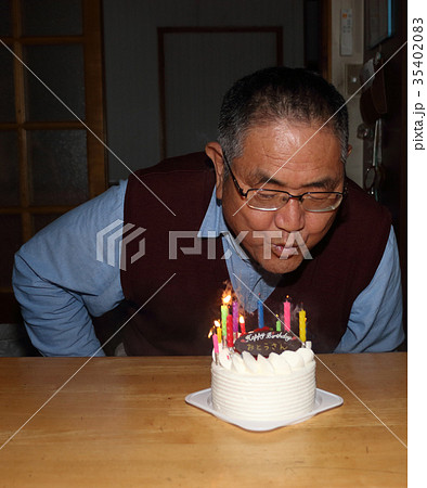 誕生日のケーキ 誕生日のケーキ 35402083