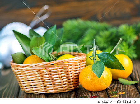 fresh tangerines 35413245