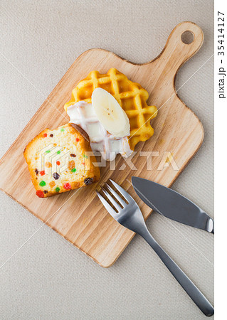 ワッフルとパウンドケーキ 35414127