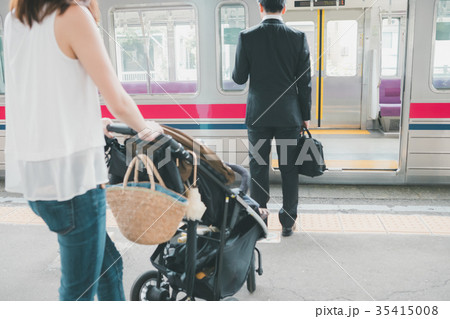 tramcar  撮影協力:京王電鉄株式会社 tramcar  撮影協力:京王電鉄株式会社 35415008