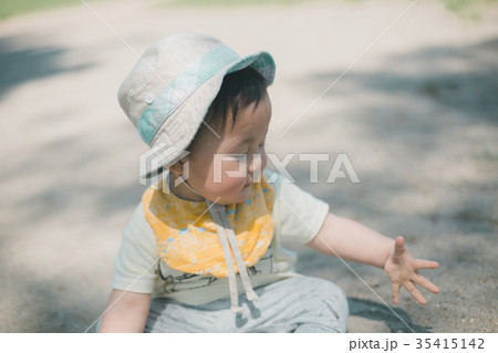 1 year old 1 year old 35415142