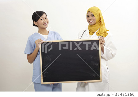 female doctor and nurse female doctor and nurse 35421366