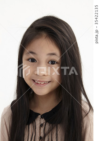 portrait little girl portrait little girl 35422135