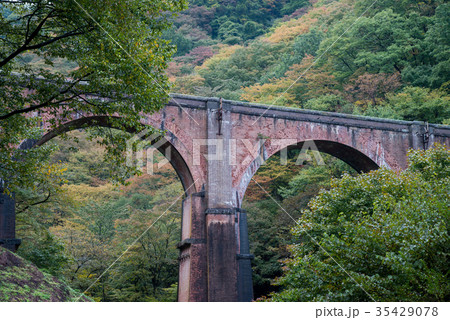 碓氷第三橋梁・めがね橋　秋 35429078