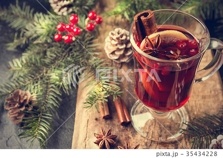 Hot mulled wine 35434228