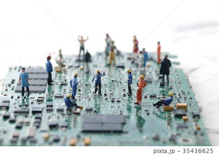 コンピューターと人間 35436625