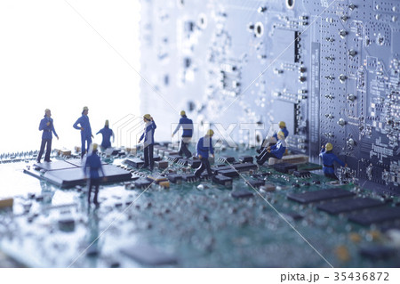 コンピューターと人間 35436872