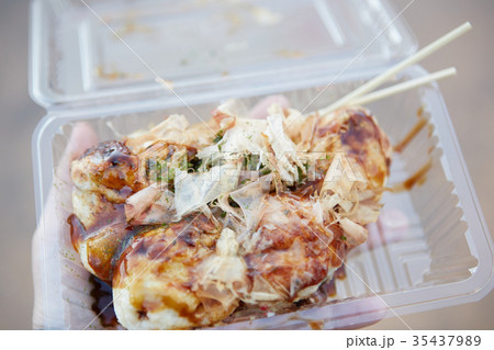 屋台のたこ焼き 制作中 屋台のたこ焼き 制作中 35437989