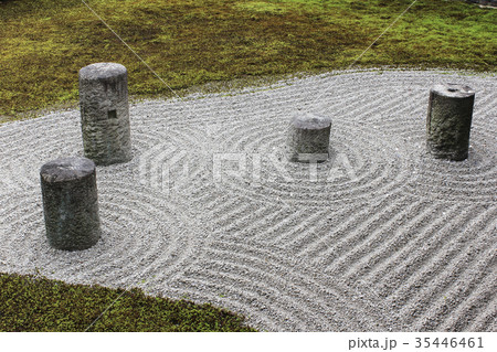 京都　東福寺方丈東庭 35446461