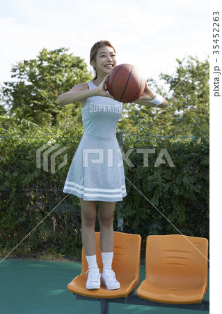 ボール バスケットボール 女性 35452263