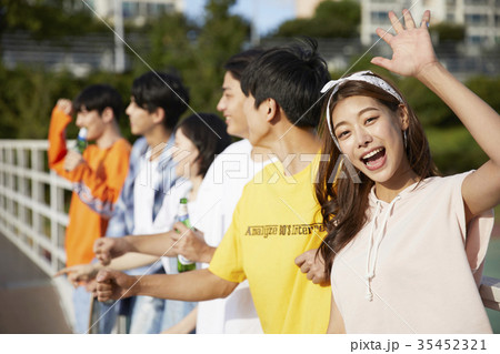 女性 女 女の子 35452321