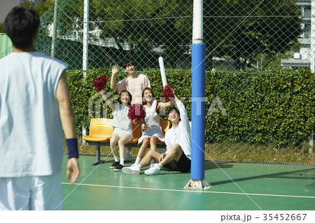 男 男性 男の子 35452667