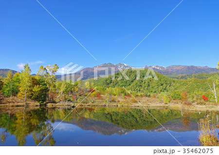秋のまいめの池と乗鞍岳 秋のまいめの池と乗鞍岳 35462075