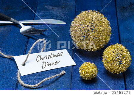 Christmas Menu Christmas card with cutlery and decoration balls Christmas Menu Christmas card with cutlery and decoration balls 35465272