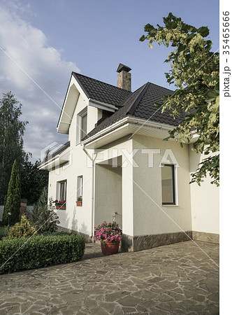 New house with a garden in a rural area 35465666