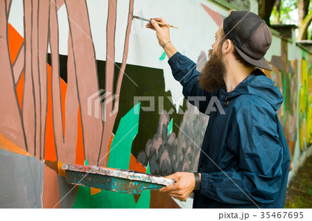 Graffiti. 35467695