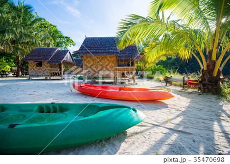 Beautiful Horse Shoe Island in Myanmar Beautiful Horse Shoe Island in Myanmar 35470698