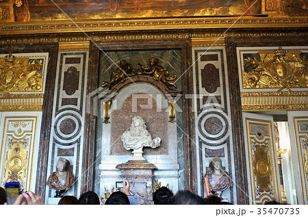 ベルサイユ宮殿-14 肖像 35470735