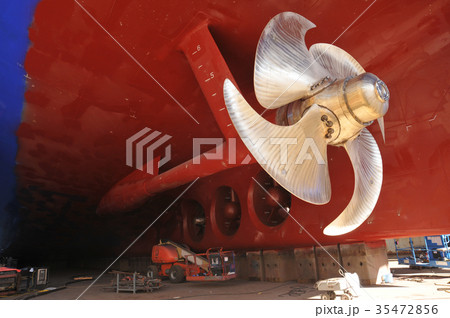 Big ship under repairing in shipyard 35472856