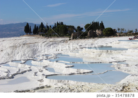 トルコ　温泉　パムッカレ　石灰棚 35478878