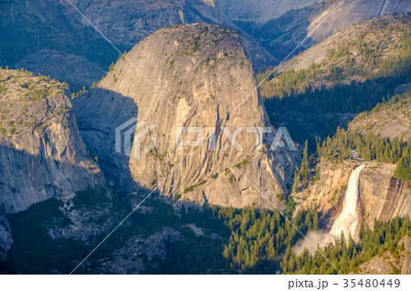 Yosemite National Park Valley summer landscape 35480449