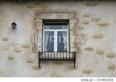 ベトナムの 壁 窓 35486268