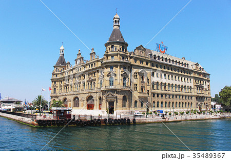 イスタンブールのハイダルパシャ駅　ボスポラス海峡の風景 35489367