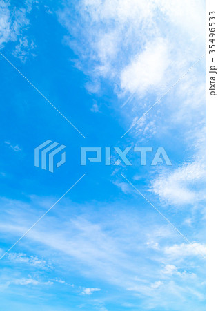 晩夏の空 秋の空 雲 コピースペース 広いコピースペース 汎用的な空のタグ 晩夏の空 秋の空 雲 コピースペース 広いコピースペース 汎用的な空のタグ 35496533