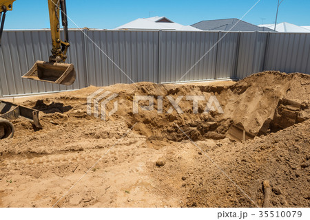Swimming Pool Excavation 35510079