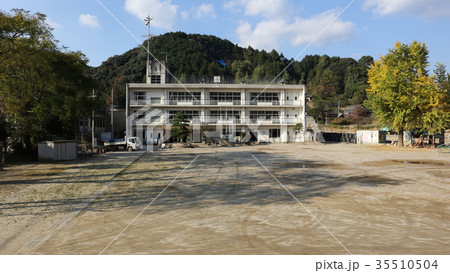 統廃合される小学校 福岡県朝倉市立松末小学校(2017年11月8日撮影) 統廃合される小学校 福岡県朝倉市立松末小学校(2017年11月8日撮影) 35510504