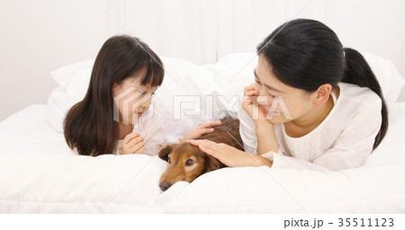 母娘と犬 母娘と犬 35511123