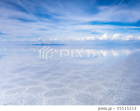 Salar de Uyuni desert, Bolivia 35515213