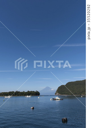 戸田港からの富士山 35520292